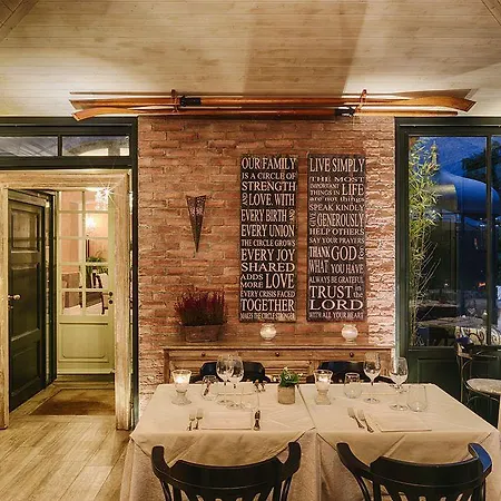 Couette-café Relais Vittoria 4*